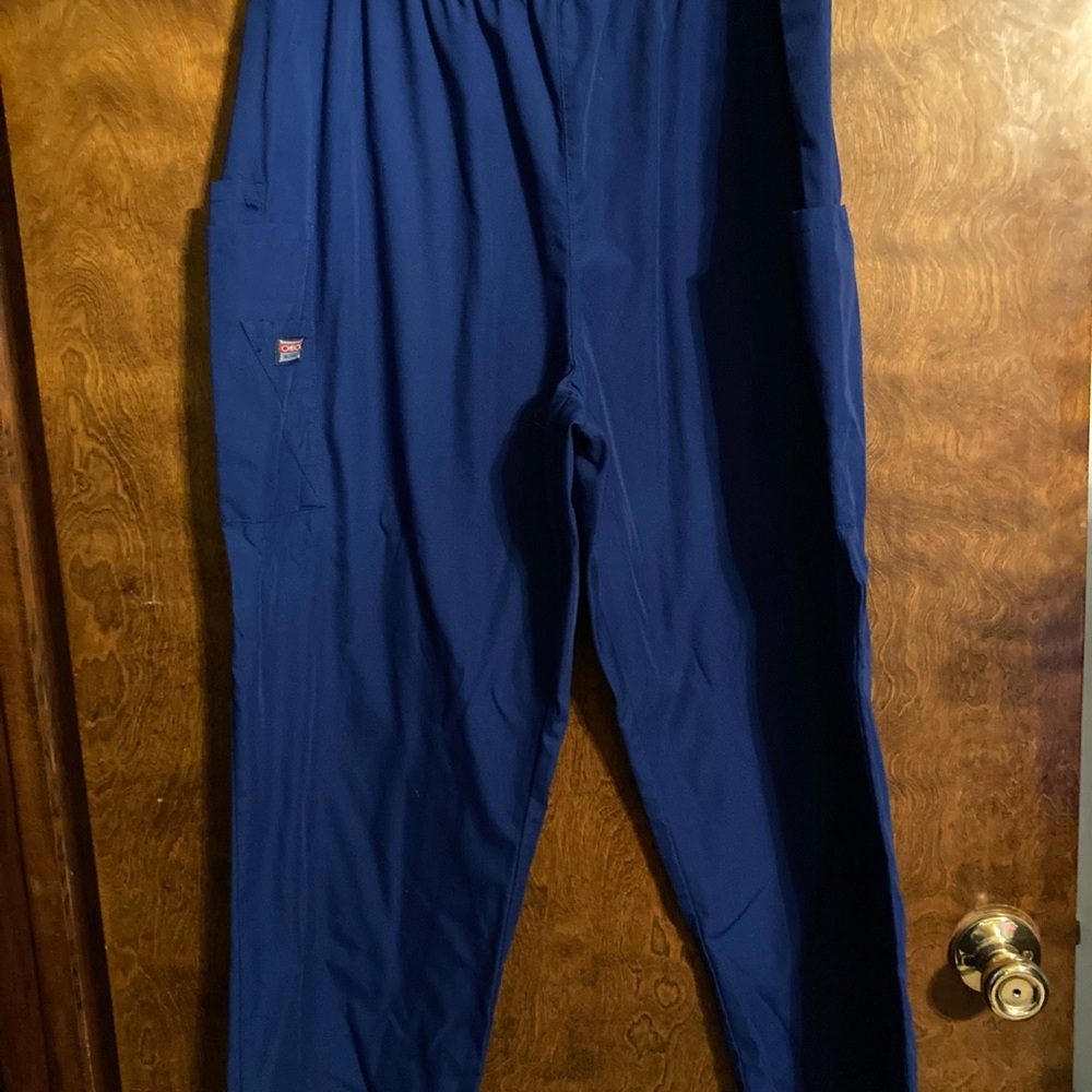 Scrub pants